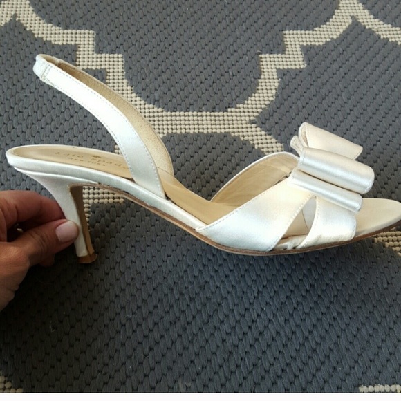 Kate Spade satin ivory bow heels - Picture 3 of 4